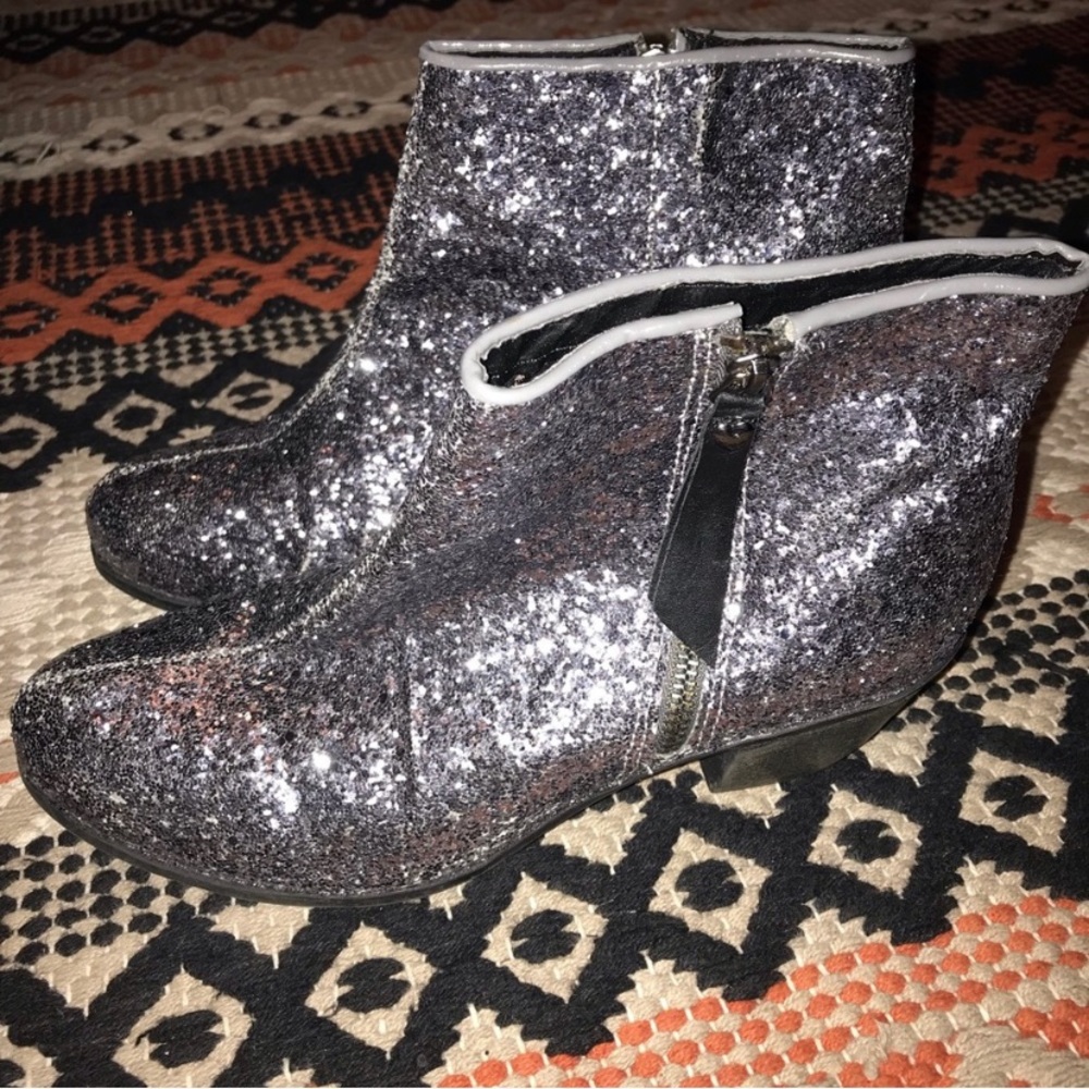 Vera Wang glitter boots size 9.5